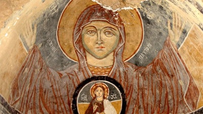 icon-on-ceiling-of-blessed-mother-and-jesus